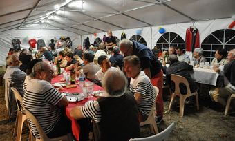 Repas convivial à l'UNPC