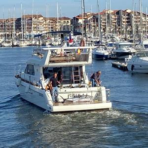 <p>L’équipage après une bonne collation et un apéritif bien mérité pour savourer la revanche , Pichala est rentré au port pour partager avec tous les amis la victoire et surtout le verre de l’amitié</p>